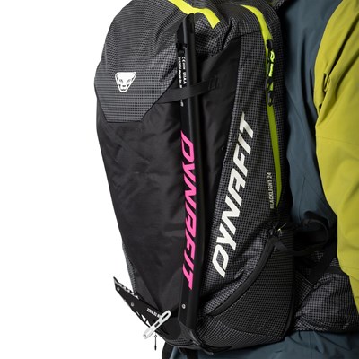 Batoh Dynafit Blacklight 24 black out