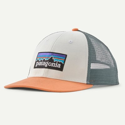 Čepice Patagonia Logo Lopro Trucker Hat white/peach sherbet Patagonia 10033612 1