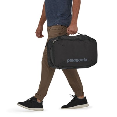 Batoh Patagonia Black Hole Mini MLC 30l black